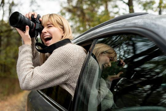 Sexy Clutches: How to Buy & Wear a Designer Clutch Bag